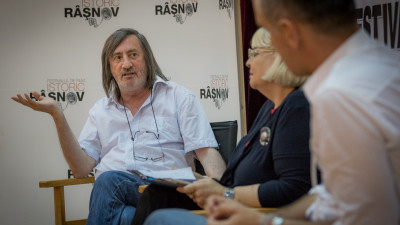 Promisiunile electorale pot aduce studenților un loc la Şcoala de Vară a Festivalului de Film Istoric de la Râşnov