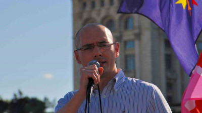 Florin Buhuceanu: Nu îmi era rușine cu mine, îmi era însă rușine de țara care mă trata ca pe un gunoi imoral şi care mă destina pușcăriei pentru orientarea-mi homosexuală