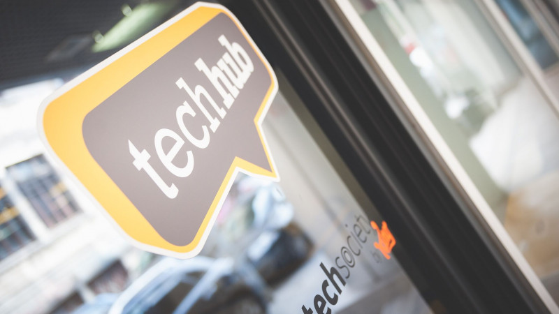 TechHub Bucharest, spațiu de coworking pentru antreprenorii în tehnologie, se extinde cu +100 locuri pentru startup-urile tech