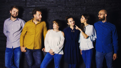 6 oameni emit Blue Noise a cappella. Destul cat pentru un album