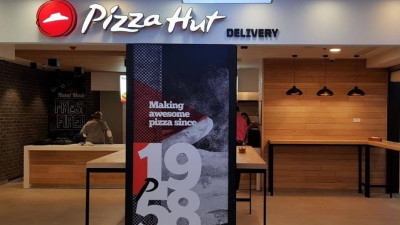 Pizza Hut Delivery continuă extinderea la nivel naţional şi deschide o nouă locaţie &icirc;n Ploieşti. Investiţia s-a ridicat la peste 200.000 de euro