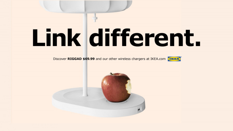 Ikea ironizează noul iPhone