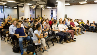 Antreprenori din Marea Britanie, Cehia, Bulgaria, Croația și Polonia lucrează cu startup-urile fintech la TechHub Bucharest Fintech Month
