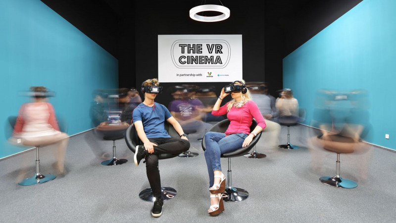 The VR Cinema din Veranda Mall a găzduit un eveniment cu Jenna Pirog, editor The New York Times VR