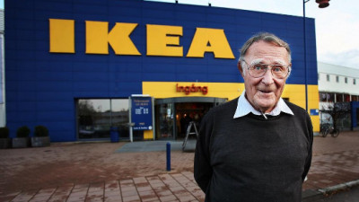 Omagiu glumeț la moartea fondatorului Ikea