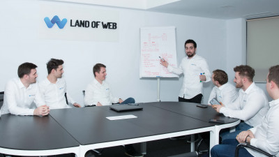 Land of Web explică viața digitală după GDPR. Cum se vor putea utiliza datele personale de către agențiile de marketing digital și advertising, odată cu noile implementări
