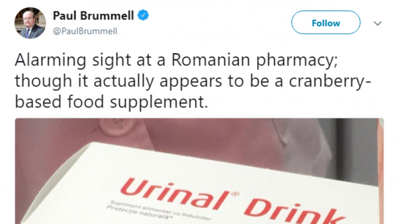 Ambasadorul Marii Britanii intră într-o farmacie din România
