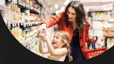 Mastercard premiază plățile cu cardul în magazinele Mega Image din toată țara. Marele premiu: un BMW i3