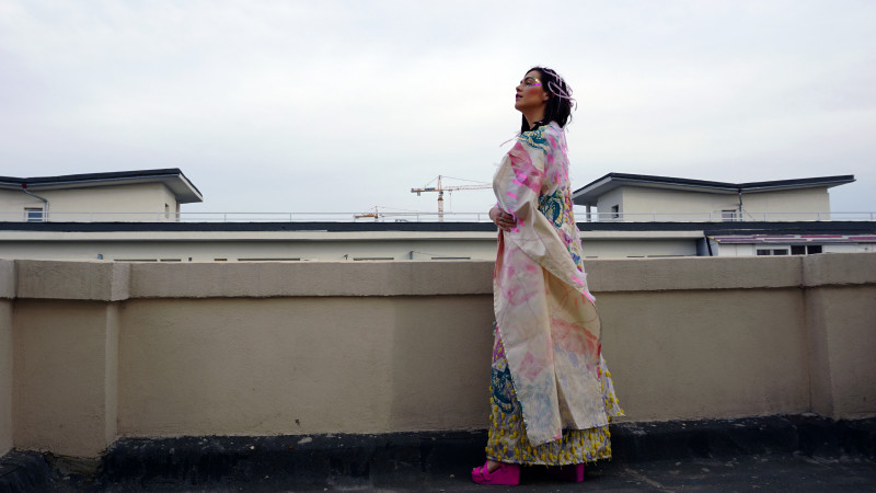 Kimonouri colorate pe muzica lui Aegun