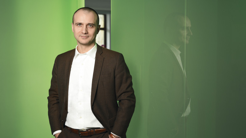 Dan Petre, din rolul de moderator la Effie: "Case-ul este in continuare principalul vehicul argumentativ. Dezbaterea nu influenteaza mai mult de 20-30% din decizie"