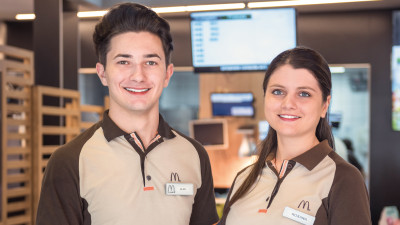 McDonald’s lansează o nouă campanie de recrutare și oferă 1.000 de locuri de muncă