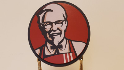 KFC Rom&acirc;nia, deţinut de holdingul Sphera Franchise Group S.A., a c&acirc;ştigat premiul Francizatul Anului la Convenţia Internaţională a Francizaţilor YUM! din Orlando, SUA