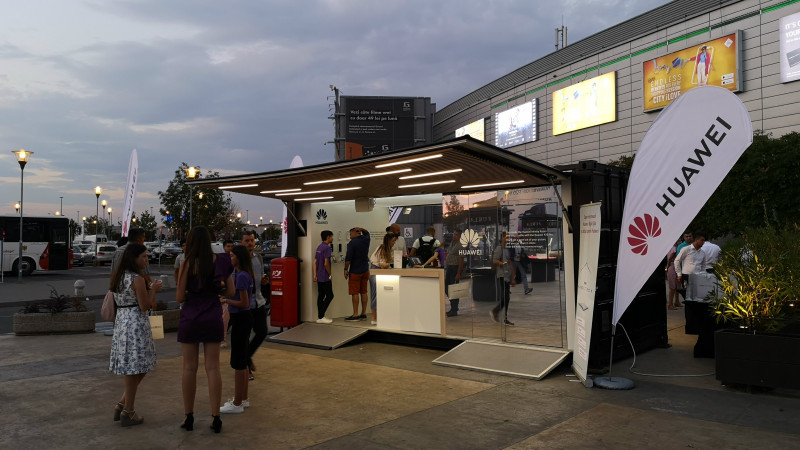 Huawei prezintă tehnologia viitorului în cadrul caravanei interactive Magic Box