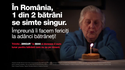 Bucureștenii petrec timp împreună la o seară de Bingo între generații