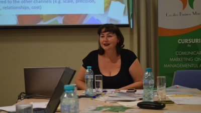 5 pași în pregătirea și planificarea unui eveniment de succes explicați de expertul internațional Kelly Freeman