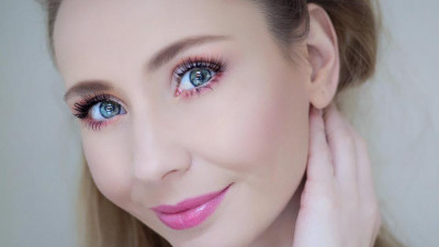 Cristina Kovacs este Best Beauty Vlogger 2018