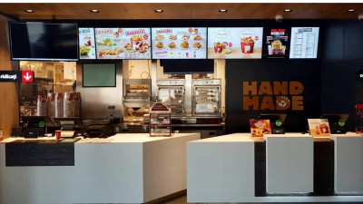 Un nou oraș pentru KFC: brandul investește aproximativ 900.000 de euro &icirc;n primul restaurant din Alba Iulia