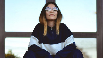 Andreea Muntean (aka ”Dushky”) ilustrează pentru fabrici de bere și agenții de publicitate