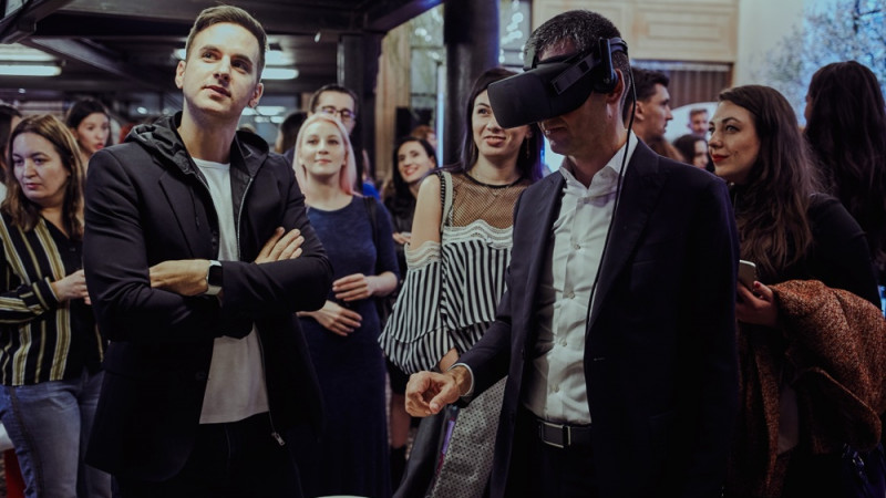Yves Rocher și Tuio lansează prima activare VR în care obiectele virtuale pot fi simțite