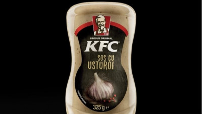 KFC Rom&acirc;nia semnează un nou parteneriat pe piaţa de retail. Sosul cu usturoi se găseşte acum şi &icirc;n cadrul rețelei de magazine Kaufland