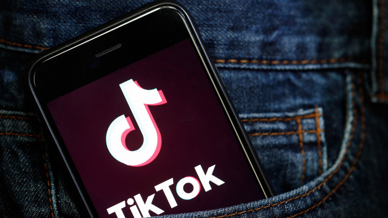 Revelația social media, aplicația chinezească TikTok, vine în premieră la un eveniment al industriei online din Europa de Est, la București