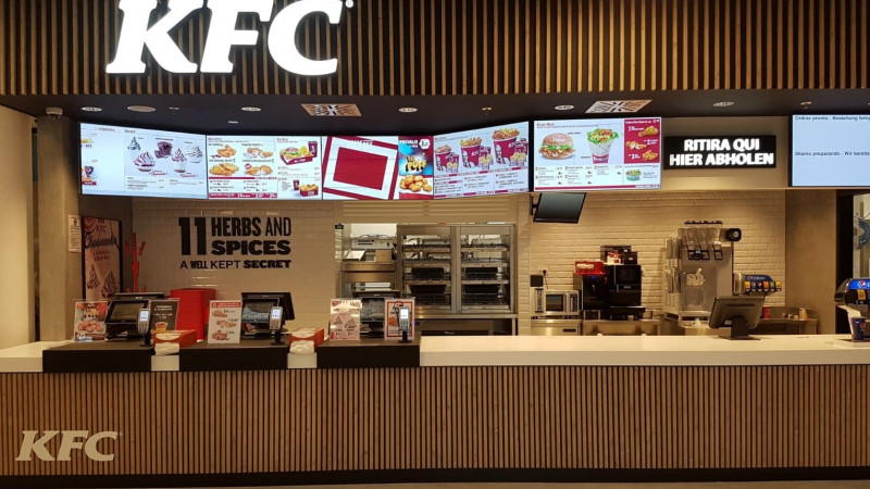 Grupul Sphera îşi extinde reţeaua de restaurante KFC pe teritoriul internaţional și anunță o nouă deschidere în Italia
