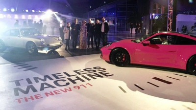 the Syndicate și Porsche 911, călători prin timp