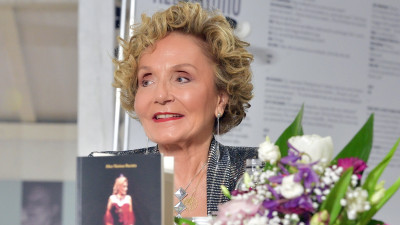 Ediție specială a seratelor muzicale OPERA FANtastica la Universitatea Națională de Muzică din București. Luminița Arvunescu în dialog cu marea soprană Marina Krilovici