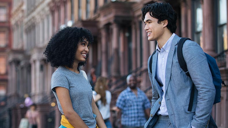 “The sun is also a star/ Și Soarele e o Stea” - costumele, muzica și New York-ul, ingredientele care fac posibilă iubirea