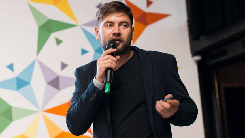 [Jurnalist.md] Ștefan Grigoriță, Europa Liberă și #diez: Am fost amendat din cauza că unui PR-ist nu i-a plăcut cuvântul „idiot”