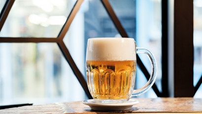 Pilsner Urquell, prima bere blondă tip pilsner din lume, aniversează 177 de ani