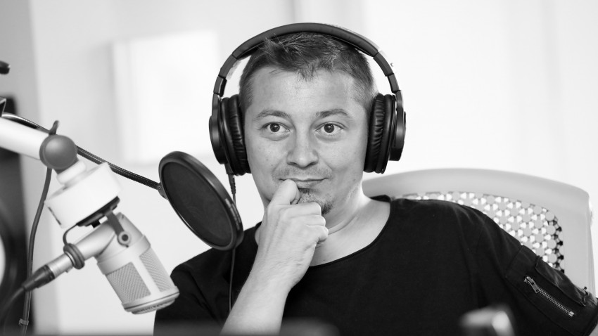 [Radio Love] Bogdan Ciuclaru: Au fost şi vremuri mai bune. Azi nu e cel mai mișto peisaj din istoria radioului românesc