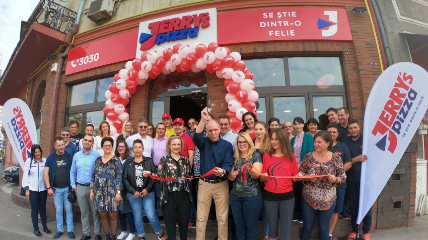 Jerry’s Pizza și-a extins lanțul de magazine și a investit peste 600.000 de euro în patru noi unități