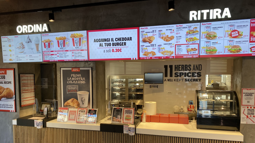 După o serie de noi deschideri în plan local, Sphera Franchise Group continuă extinderea rețelei KFC la nivel internațional, în Italia