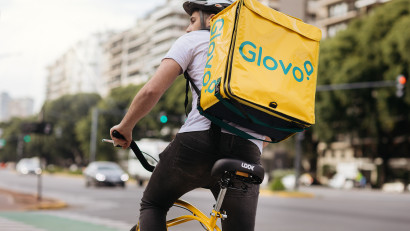 Glovo anunță achiziția mai multor companii care fac parte din grupul Delivery Hero, &icirc;n Europa Centrală și de Est