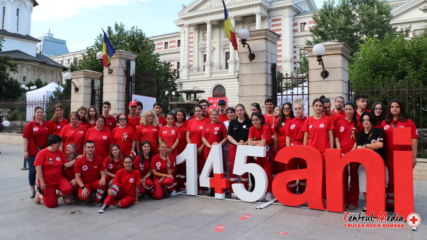145 de ani de activitate umanitară au fost aniversați de Crucea Roșie Română alături de voluntari și mii de susținători