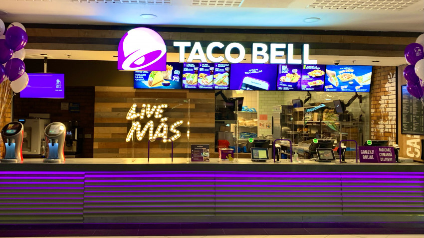 Spiritul #livemas ajunge în Bacău, odată cu inaugurarea restaurantului Taco Bell din Arena Mall