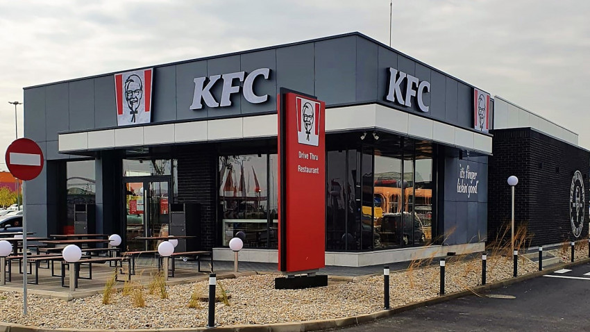 KFC inaugurează cel de-al 90-lea restaurant din România
