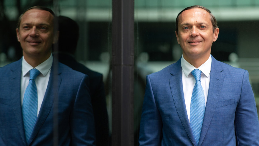 Genesis Property: Aproape trei sferturi dintre angajații din România lucrează în prezent de la birou cel puțin 3 zile pe săptămână. Jumătate dintre ei văd necesară accelerarea campaniei de vaccinare pentru a combate efectele valului actual al pandemiei