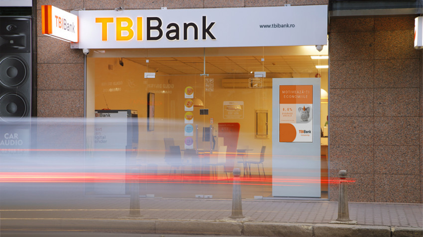TBI Bank dezvoltă parteneriatul cu platforma de eCommerce Gomag și oferă soluții de tip „cumpără acum, plătește mai târziu” pentru retailerii offline și online