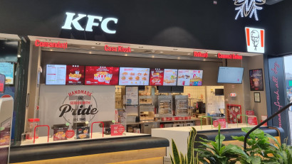 Sphera Franchise Group inaugurează două noi restaurante KFC &icirc;n Rom&acirc;nia, la B&acirc;rlad și Ploiești și unul &icirc;n Italia, la Verona