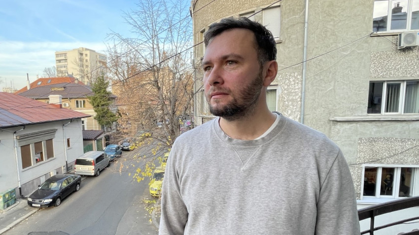 [Viata de freelancer] Alexandru Sașa Lazăr: Am învățat să nu depind de inspirație pentru a funcționa într-un job creativ