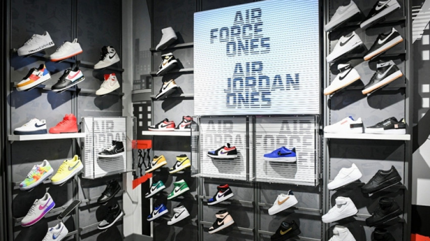 Foot Locker intră pe piaţa din România şi deschide primul magazin în AFI Cotroceni