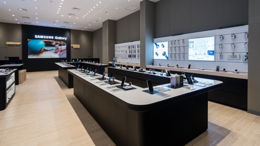 Samsung a lansat un nou Samsung Experience Store in Promenada Mall