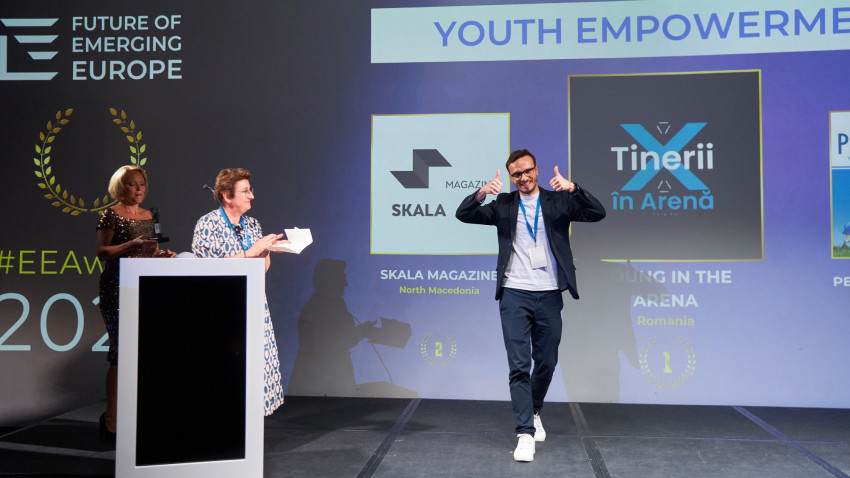 Tinerii în Arenă – a câștigat premiul Youth Empowerment acordat de Emerging Europe la Bruxelles