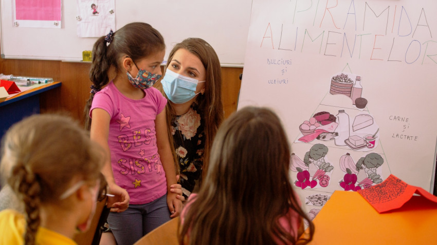 Mironeasa, județul Iași - locul în care peste 300 de copii exersează bucuria de a descoperi lucruri valoroase despre ei și despre lumea înconjurătoare, alături de peste 70 de viitori profesori, în cea de-a 9-a ediție a Academiei de Leadership și Pedagogie