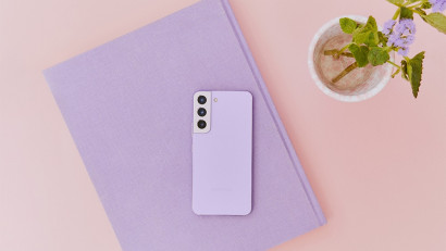 Bora Purple - o nouă culoare disponibilă pentru telefoanele Samsung Galaxy S22