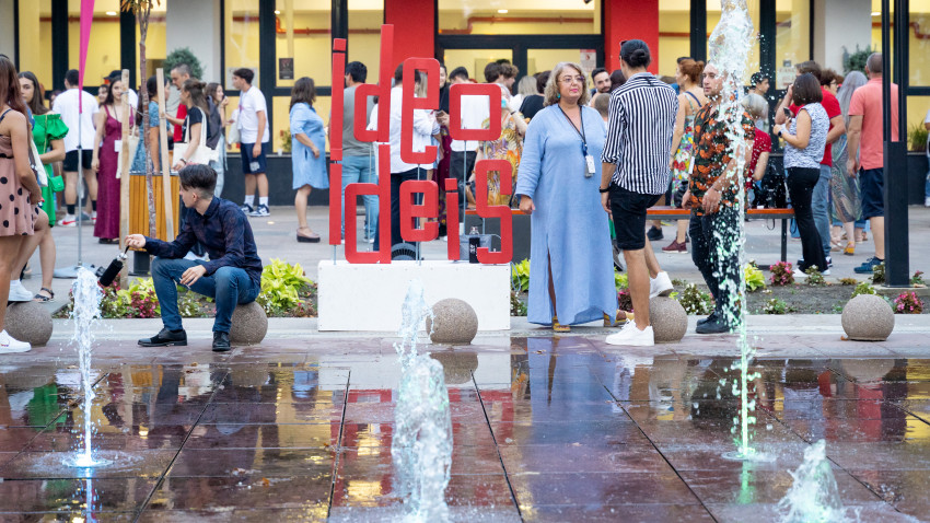 A început Ideo Ideis #17. Atmosfera de festival a (re)cucerit străzile din Alexandria