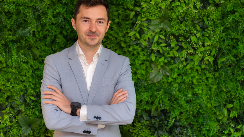 Colliers: Locuințele devin tot mai greu accesibile românilor pe fondul scumpirii creditelor. Achizițiile de apartamente cu finanțare bancară continuă trendul descendent început în primăvară