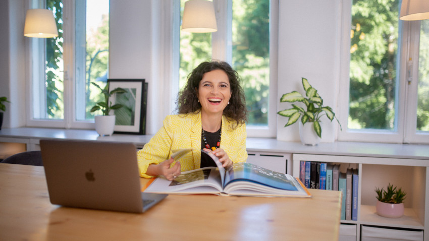 Ana Nicolescu: Când antreprenoarele nu mai fug de cine sunt, atunci își dau seama că totul se învață, și scrisul, și vânzarea, și lansarea